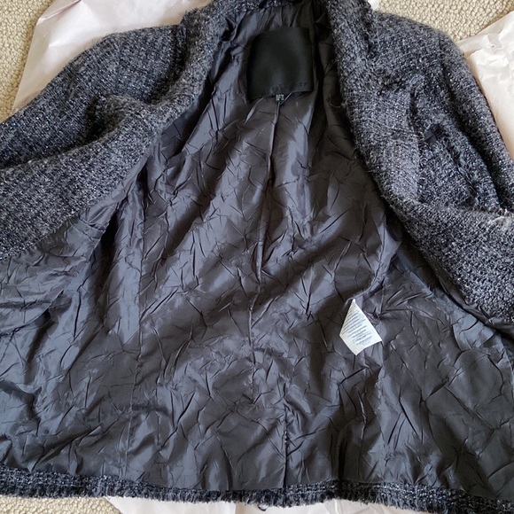 Classic Chanel style jacket - Picture 10 of 13